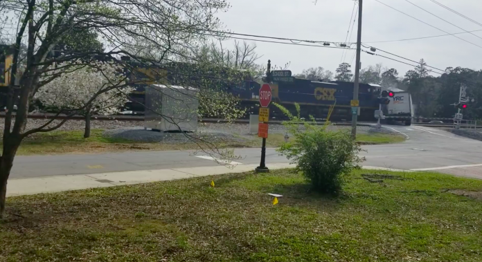 VIDEO: This is why trucks aren't allowed at this railroad crossing
