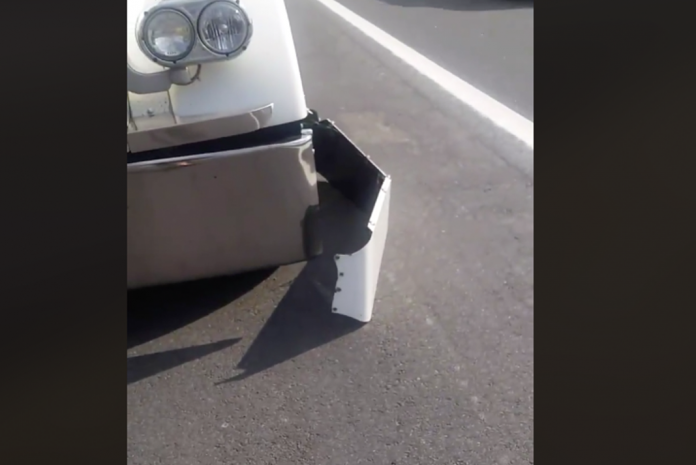 VIDEO: Cop makes trucker remove 