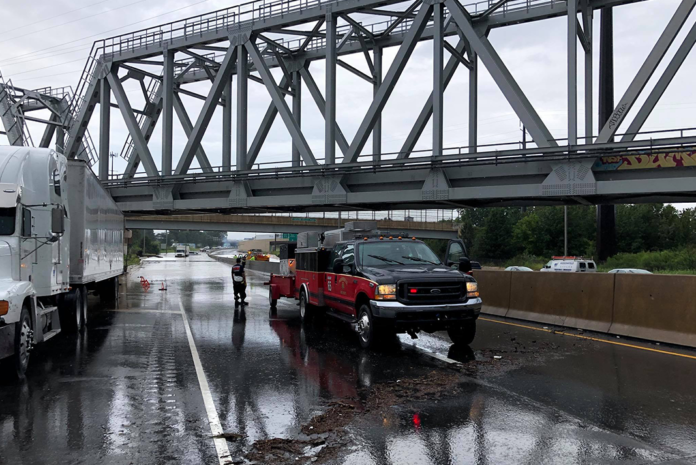 Flooding forces closure of Schuylkill Expressway