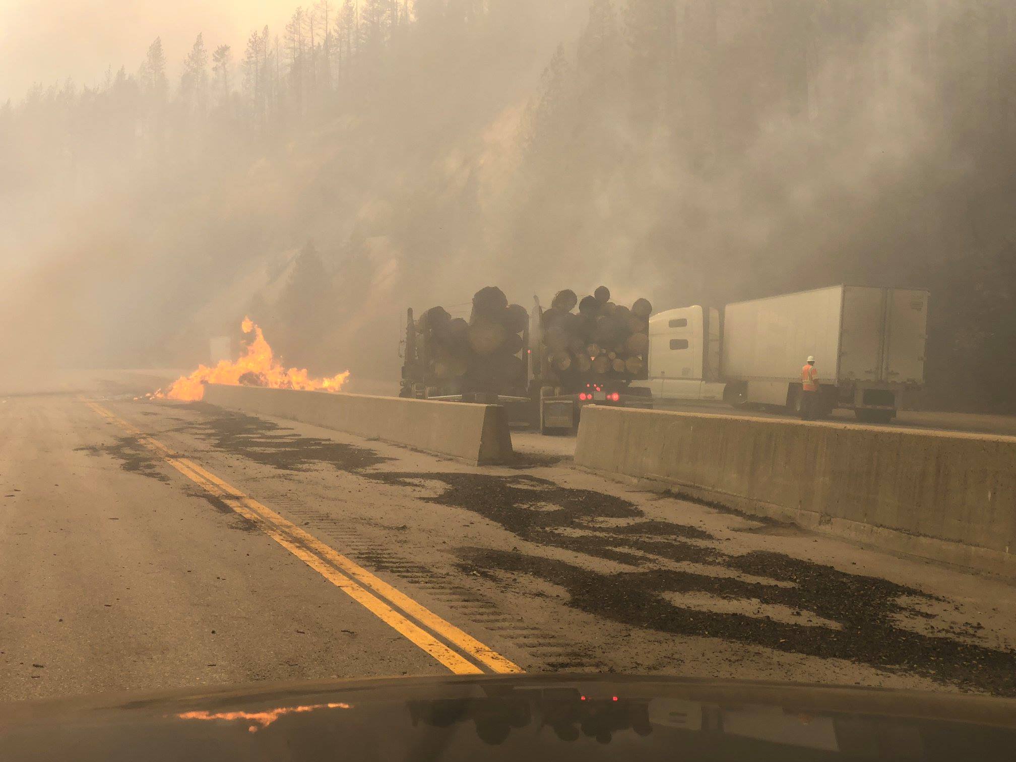 Drivers Forced To Abandon Trucks As Wildfire Shuts Down I-5