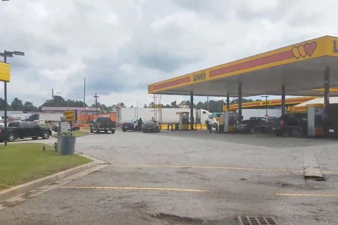 Fuel pump dispute leads one trucker to shoot another