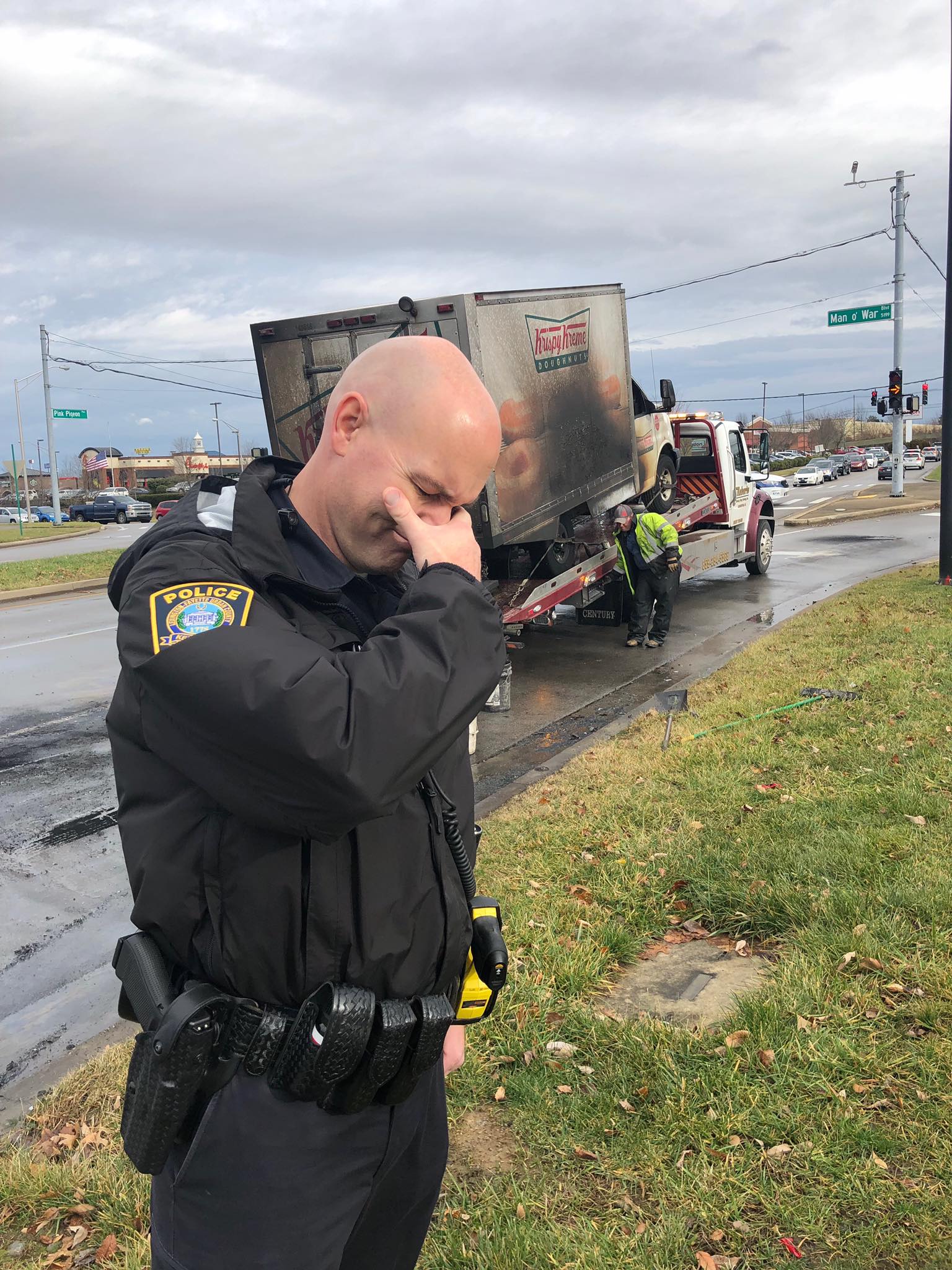 Kentucky cops "cry" over Krispy Kreme truck fire