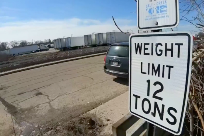 Truckers say they're being fined thousands of dollars because of 'weight trap'