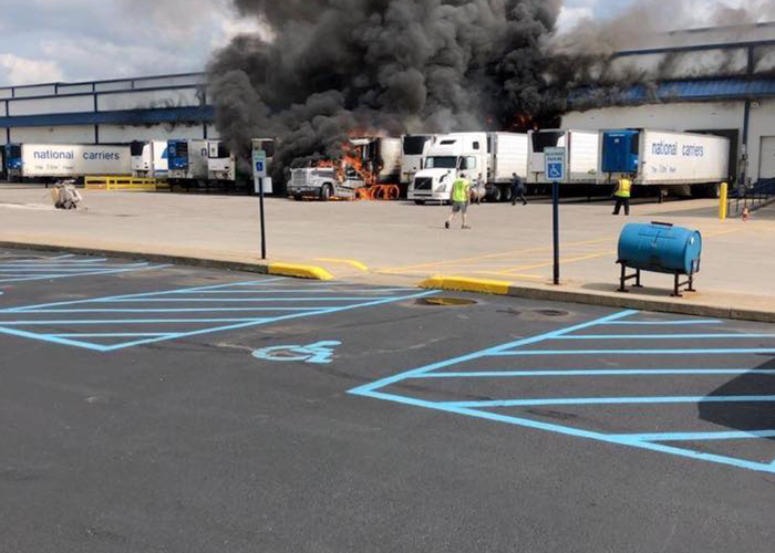 Semi truck fire spreads to warehouse