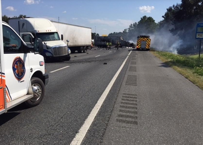 Florida interstate closes for deadly 3 truck crash