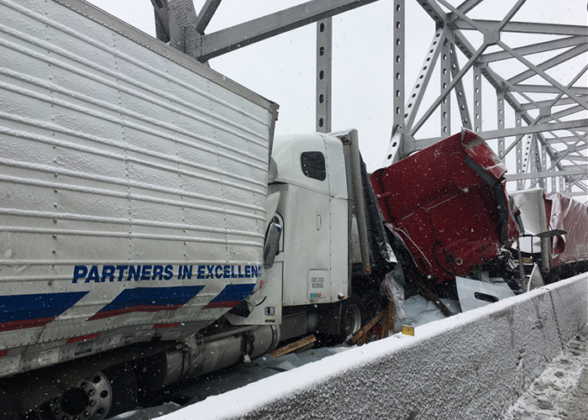 Pileup Reported On I 70 Bridge Over Missouri River