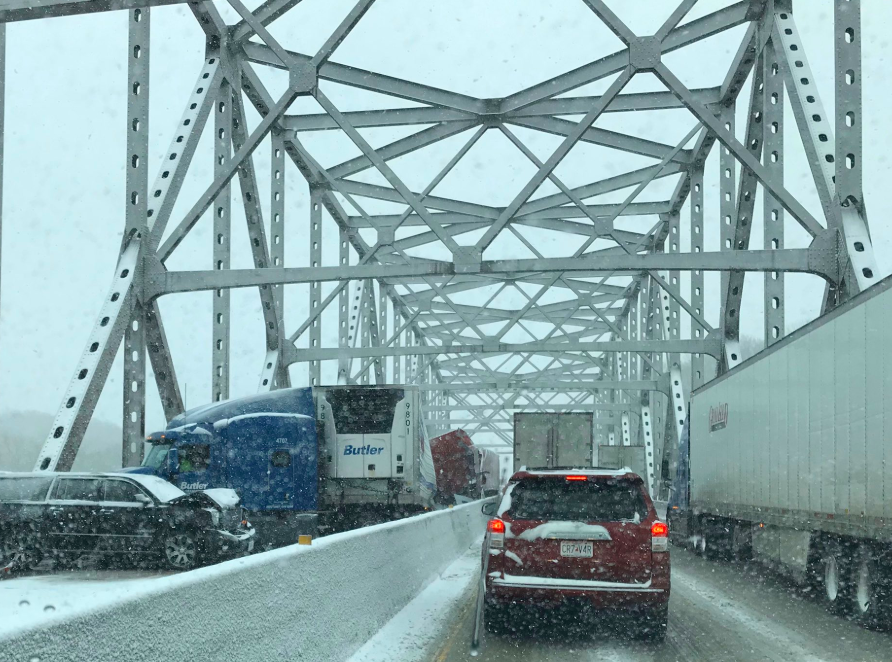 Pileup Reported On I-70 Bridge Over Missouri River