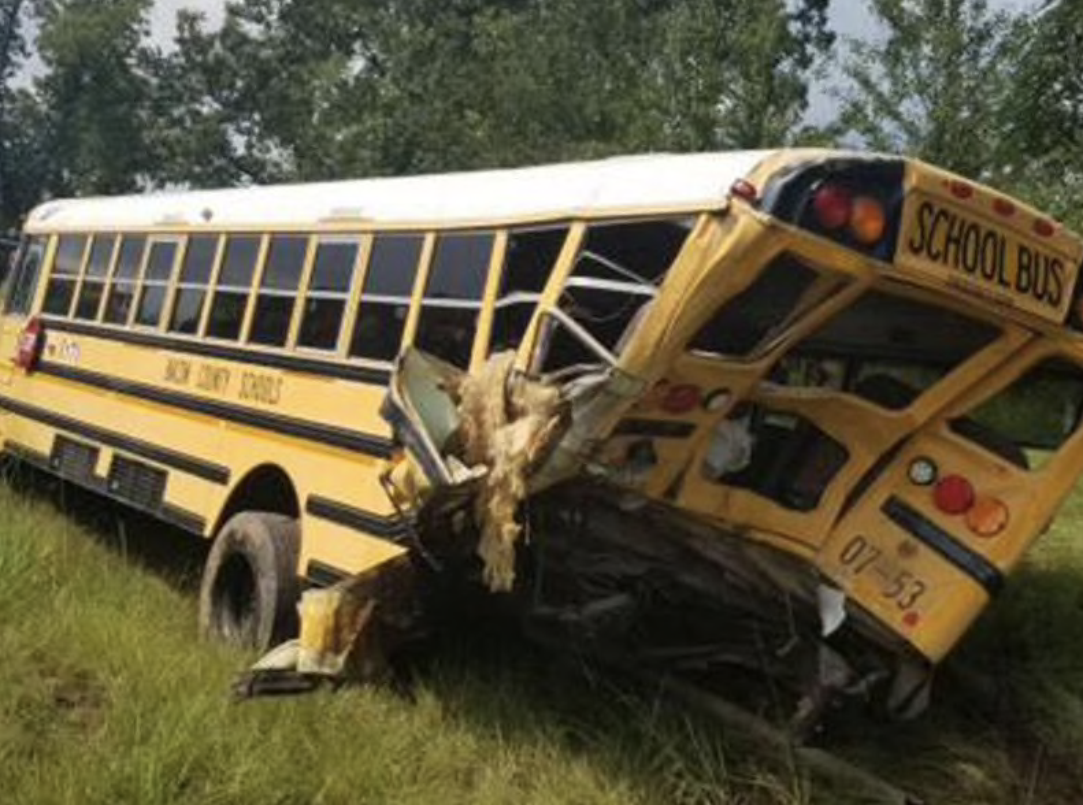 Truck Driver Involved In Crash With School Bus Helped Children Before ...