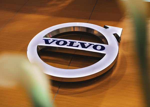 Volvo recalls 126K trucks for Electronic Control Unit issue that could ...