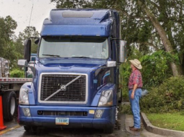 best way to fly a flag on a truck