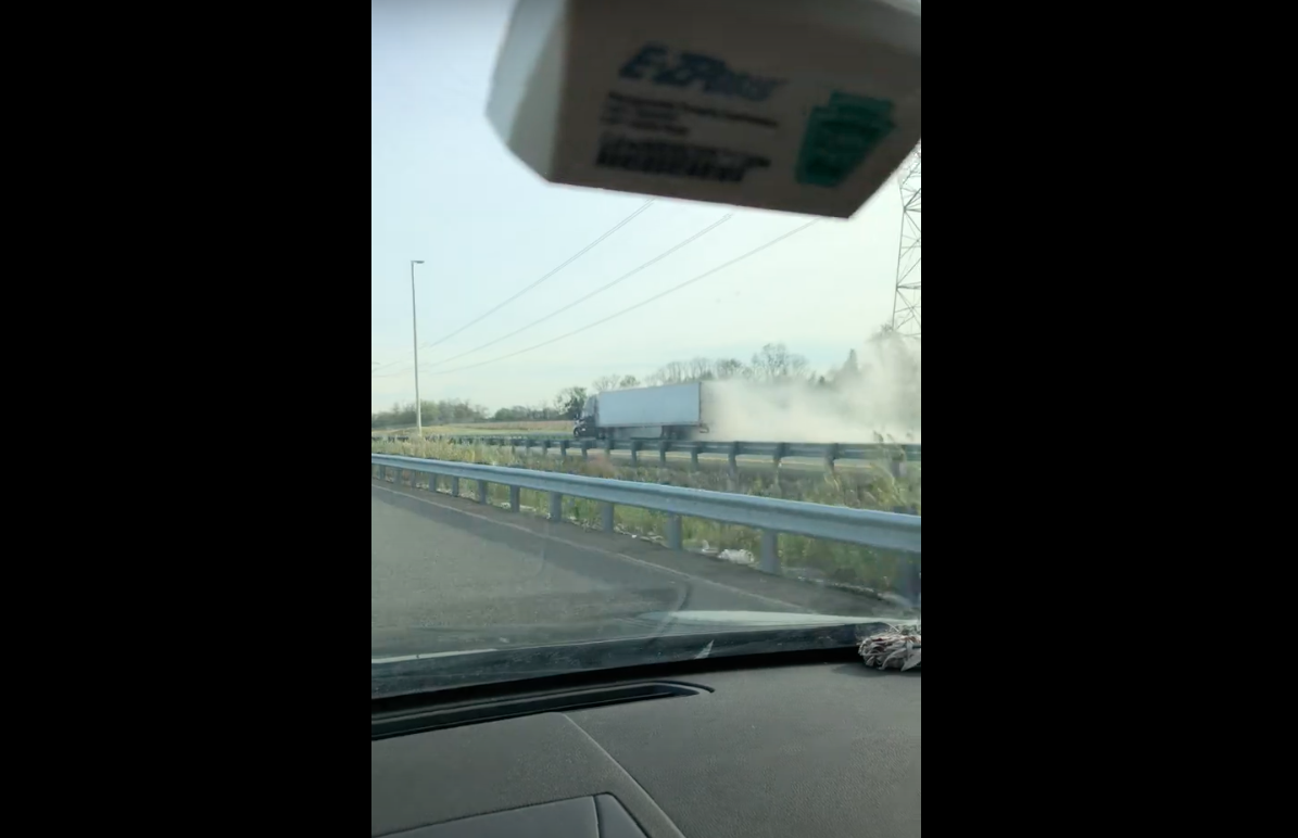 Alarmingly smoky semi caught on video on New Jersey Turnpike