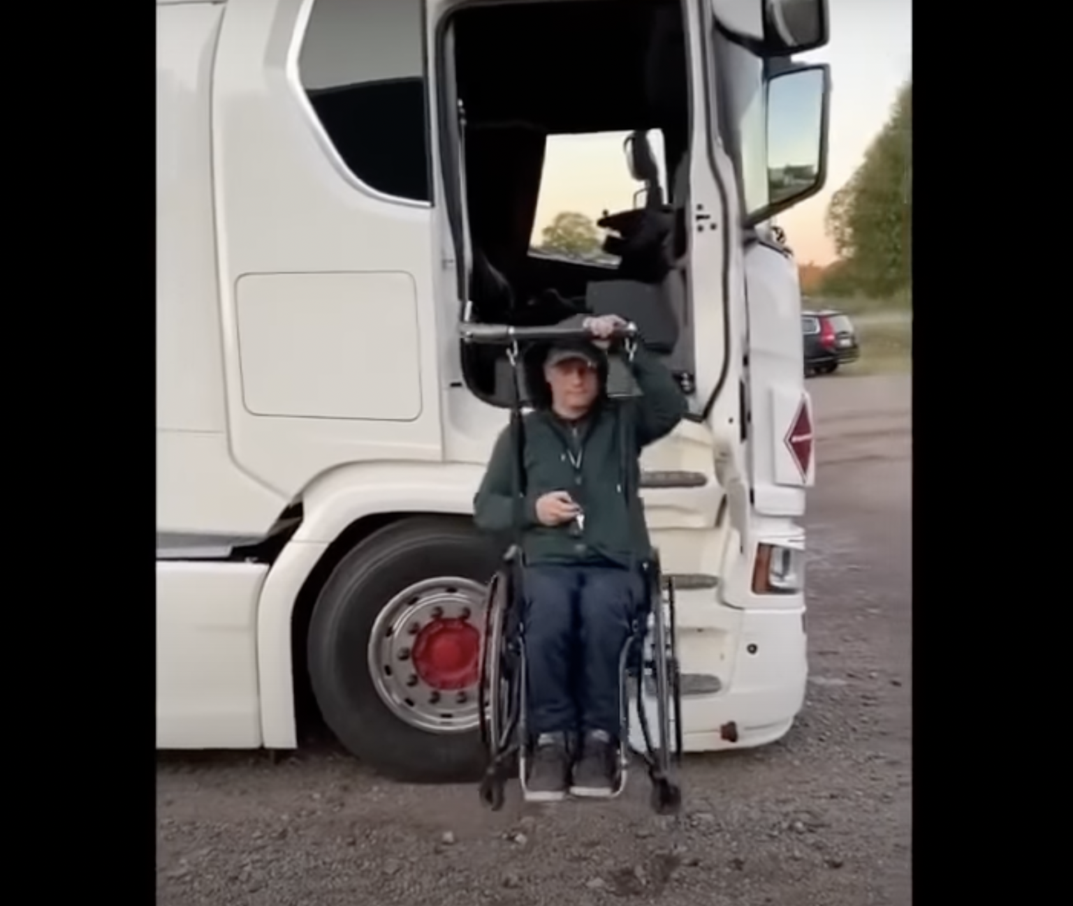 VIDEO Wheelchair user shows you how he gets in the truck, drives