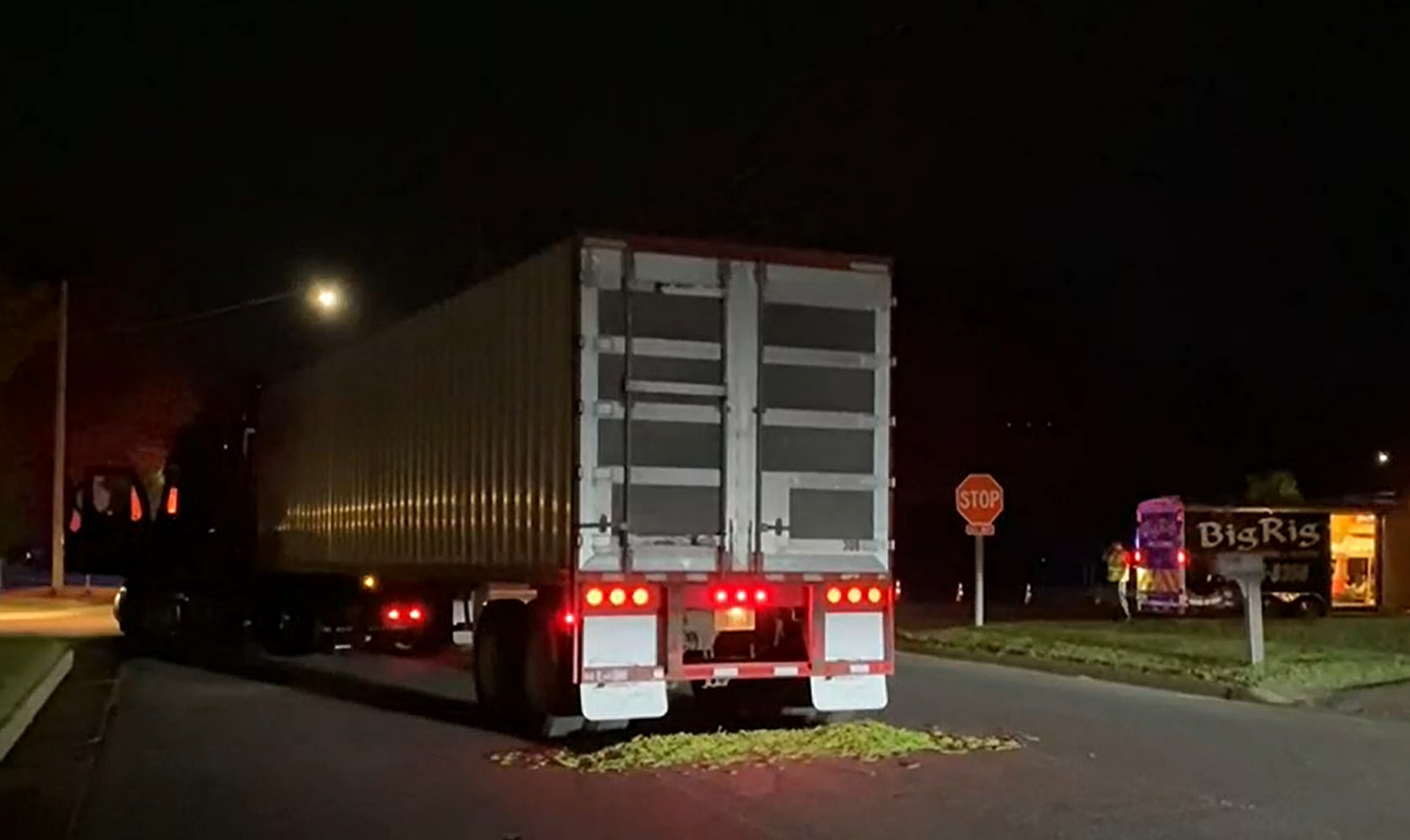 Trucker refuses to pull over, leads police on extensive chase