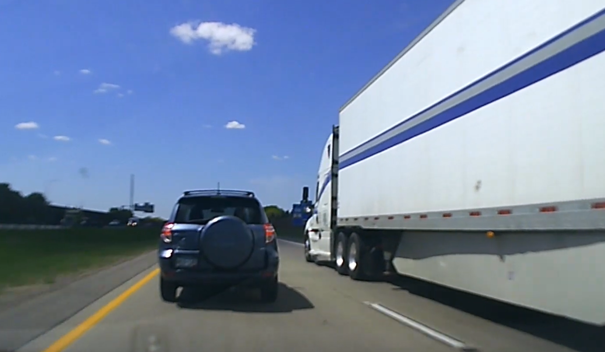 WATCH: Motorist experiences first-hand the dangers of driving in a rig ...