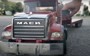 mack rc truck
