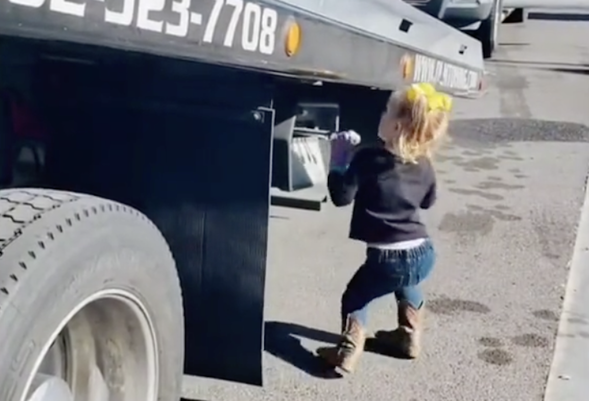 WATCH: This little girl is coming for your job