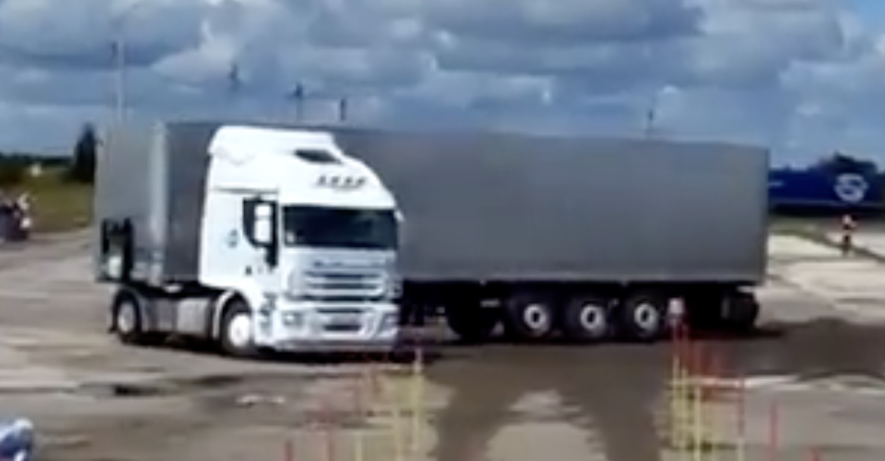 WATCH: This back-up video has us asking ‘how?’