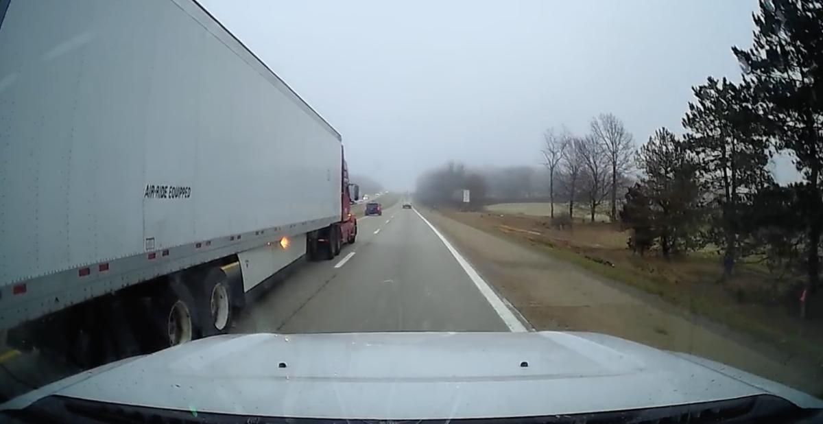 VIDEO: Trucker forced to slam on brakes after being cut off by Michigan ...