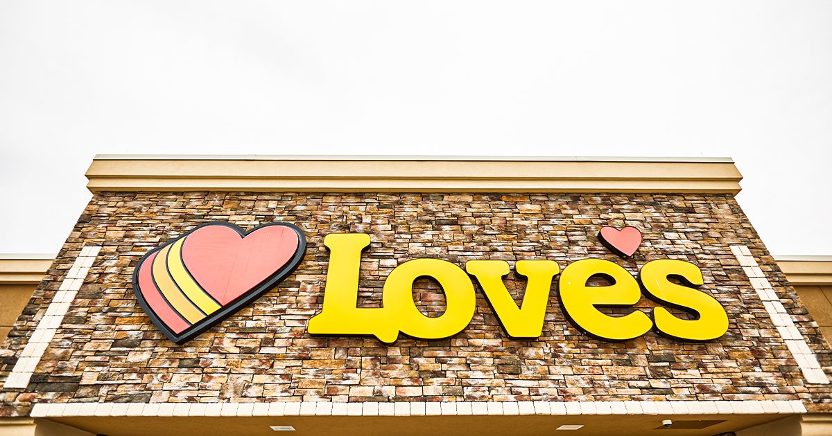 Love’s opens Minnesota truck stop with 84 truck parking spaces