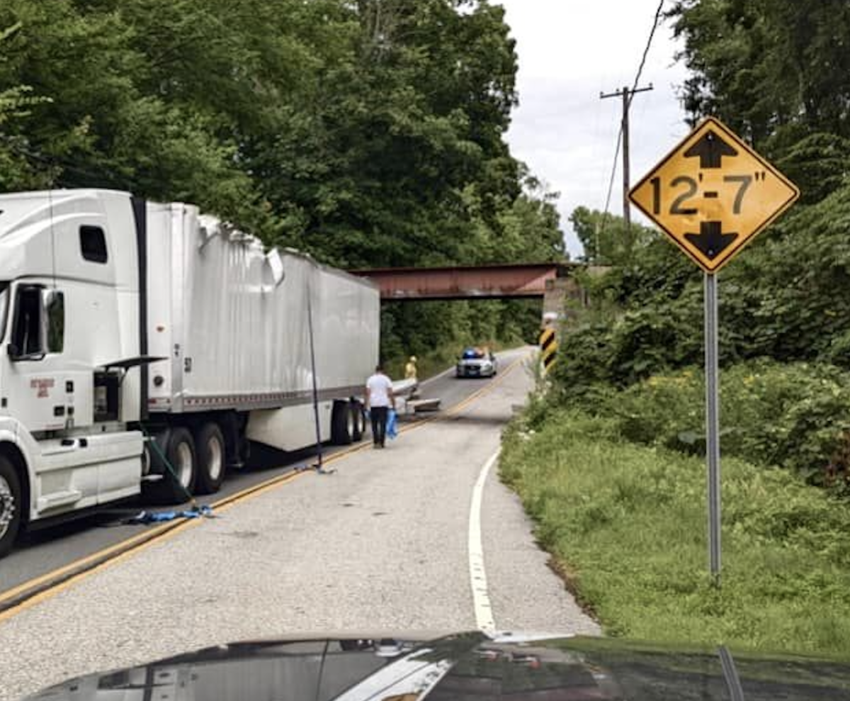 Connecticut troopers put truck driver out of service following can-opener crash