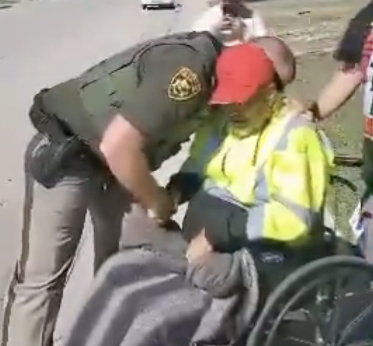 VIDEO: Wyoming Highway Patrol organizes convoy for trucker with terminal cancer