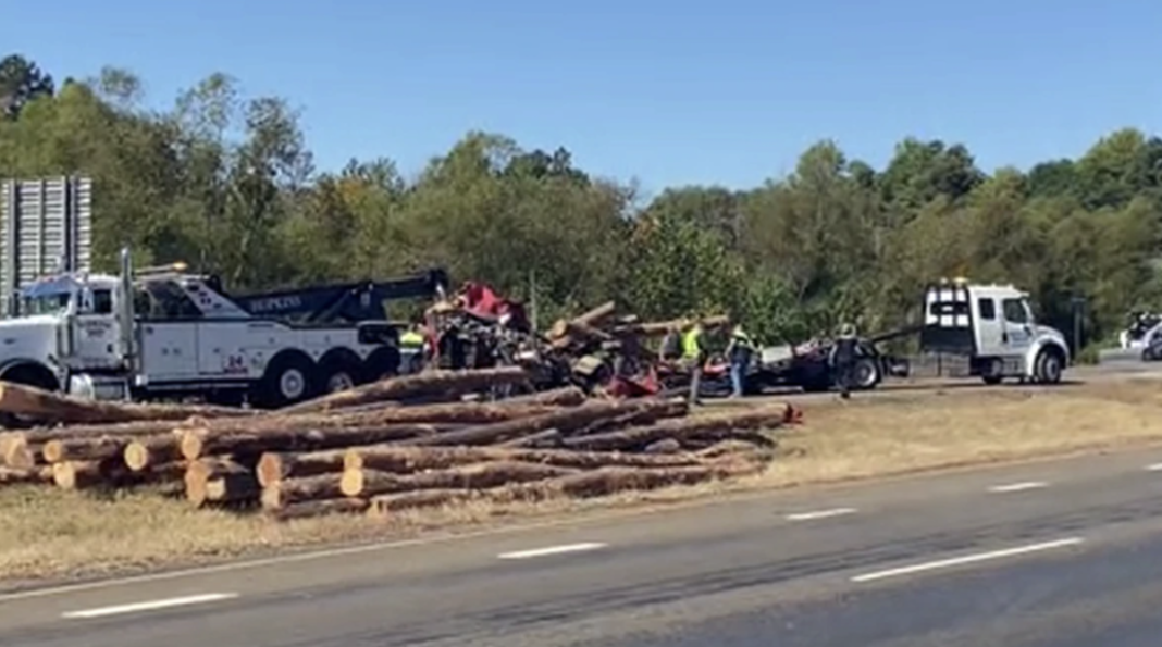 Car Hauler’s Improper U-turn Kills Log Truck Driver