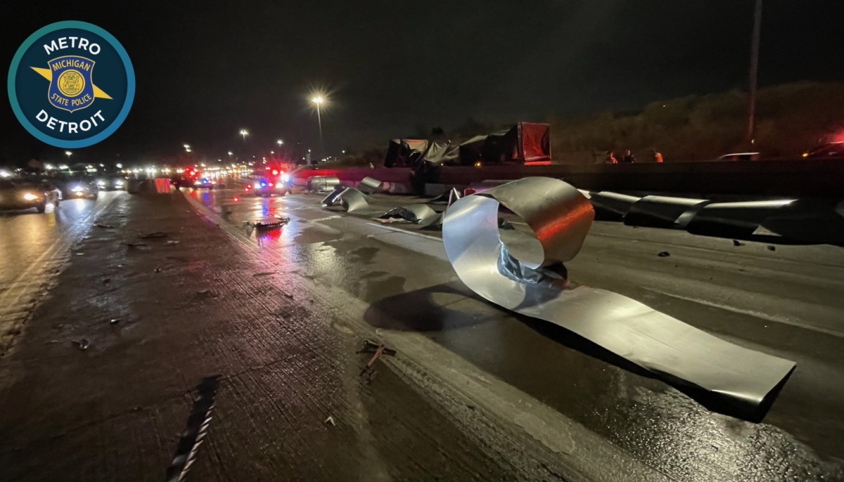 Semi crash spills steel coils on Michigan highway