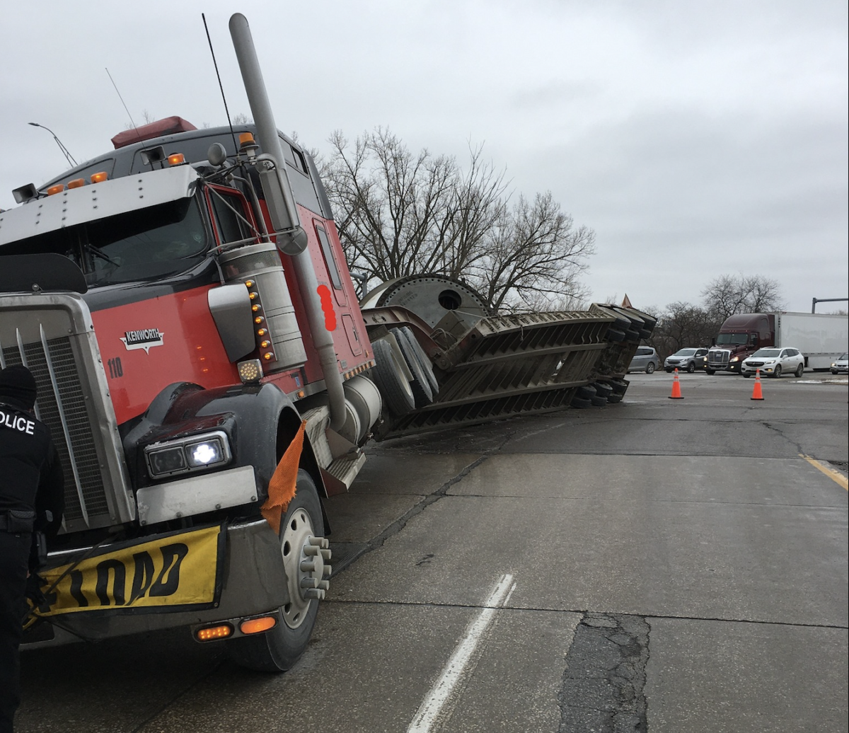 ‘A recipe for disaster’ — Truck driver used ‘less than half of the tiedowns needed,’ Iowa DOT says