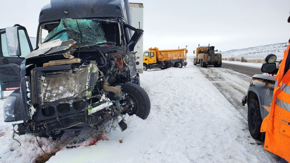 Truck driver cited after crashing into Wyoming DOT snow plow