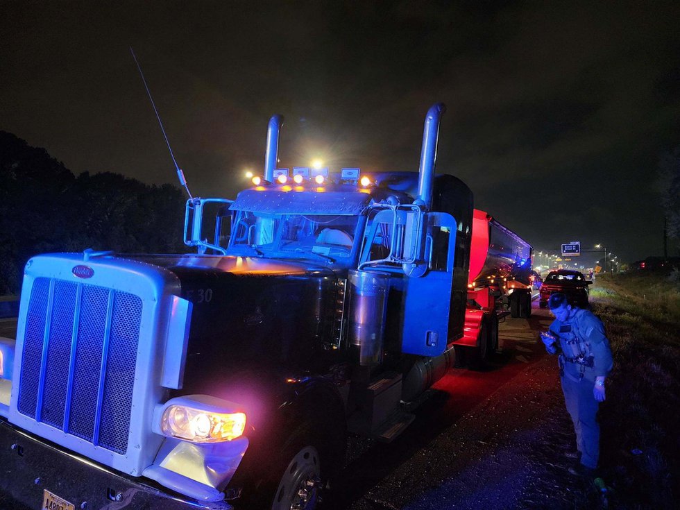 Alabama deputies shoot out tires, unleash canine, to stop wrong way semi driver in downtown Mobile