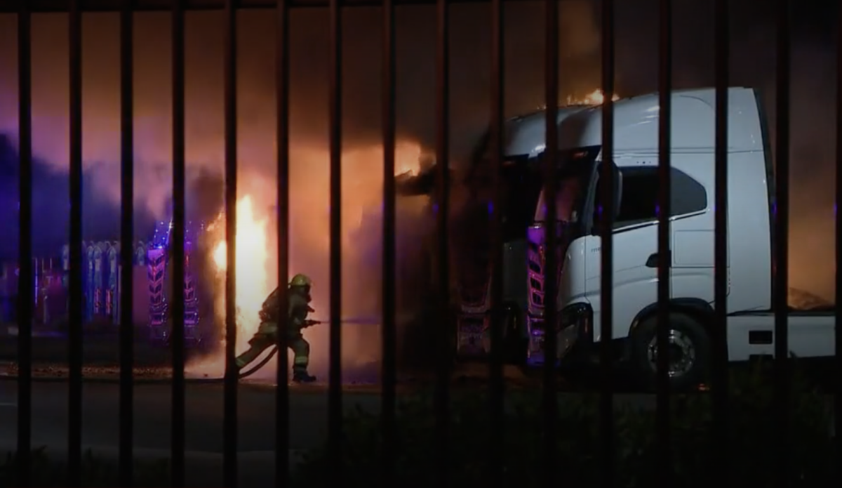 Electric semi truck maker suspects ‘foul play’ after semis burn at company headquarters in Phoenix