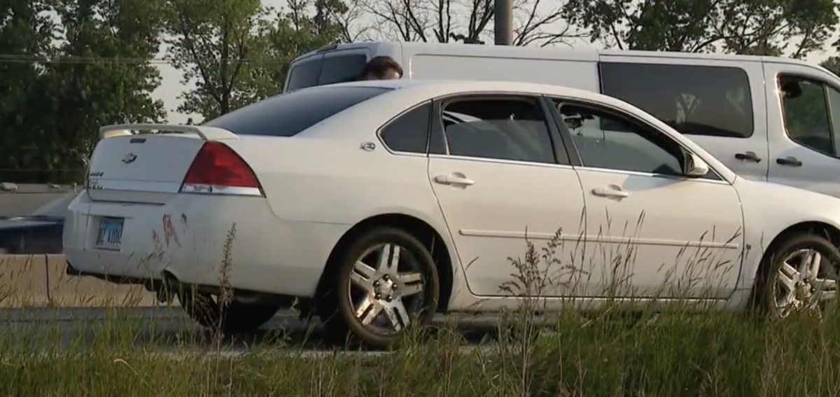 Police searching for truck driver that fled after striking two pedestrians