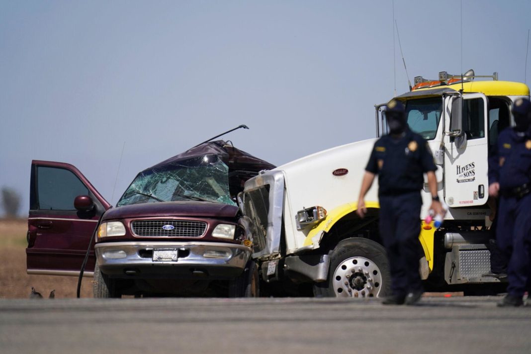 Mastermind who stuffed 25 immigrants into SUV in smuggling attempt sentenced to 15 years following fatal wreck with big rig 