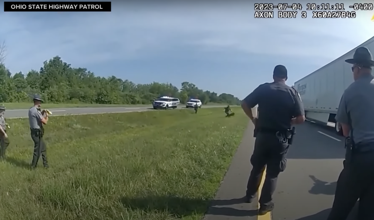 VIDEO: Semi truck chase ends with police unleashing K-9 on truck driver attempting to surrender