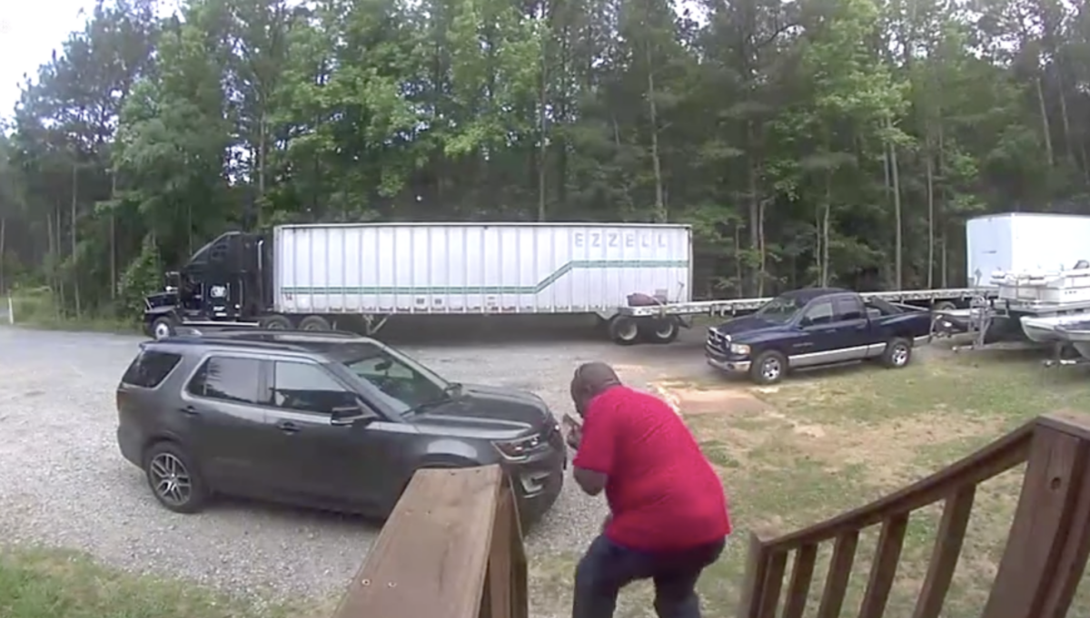 VIDEO: This trucker wasted no time before leaping into action to save his rolling rig