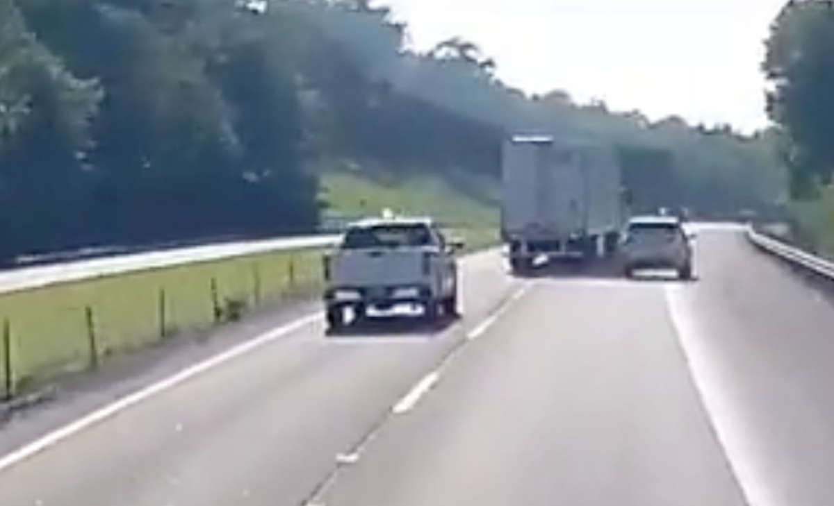 VIDEO: Trucker comes completely unhinged in fit of road rage 