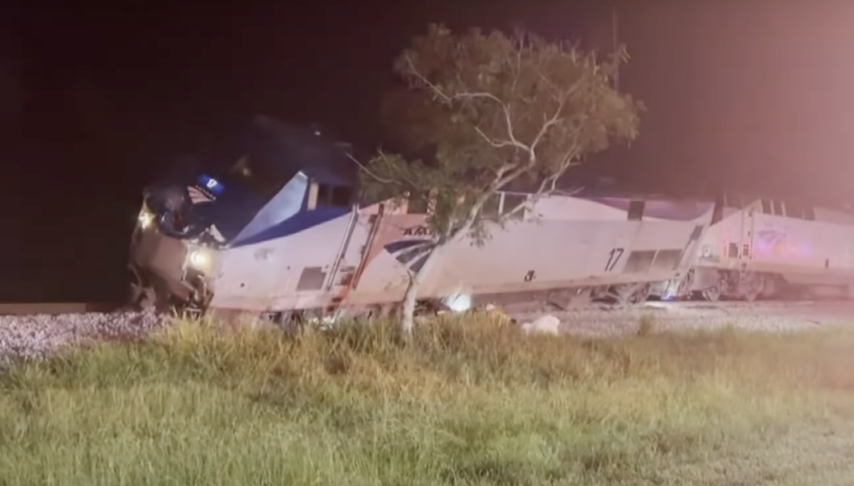 Three trucking companies facing lawsuit after car-hauler crash with Amtrak train 