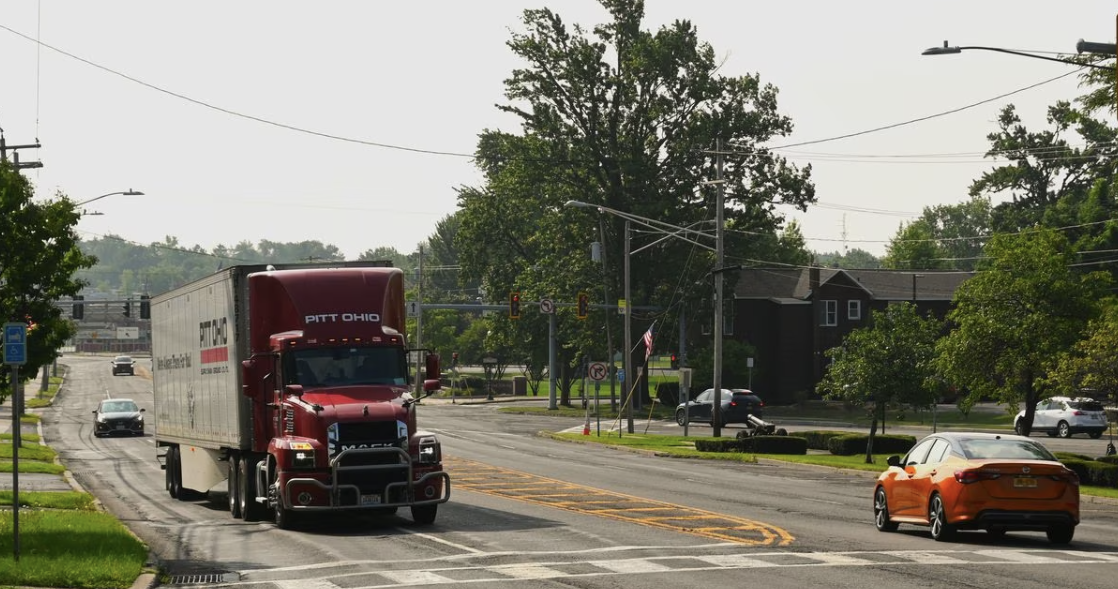 Truckers banned from NY village following Amazon warehouse opening