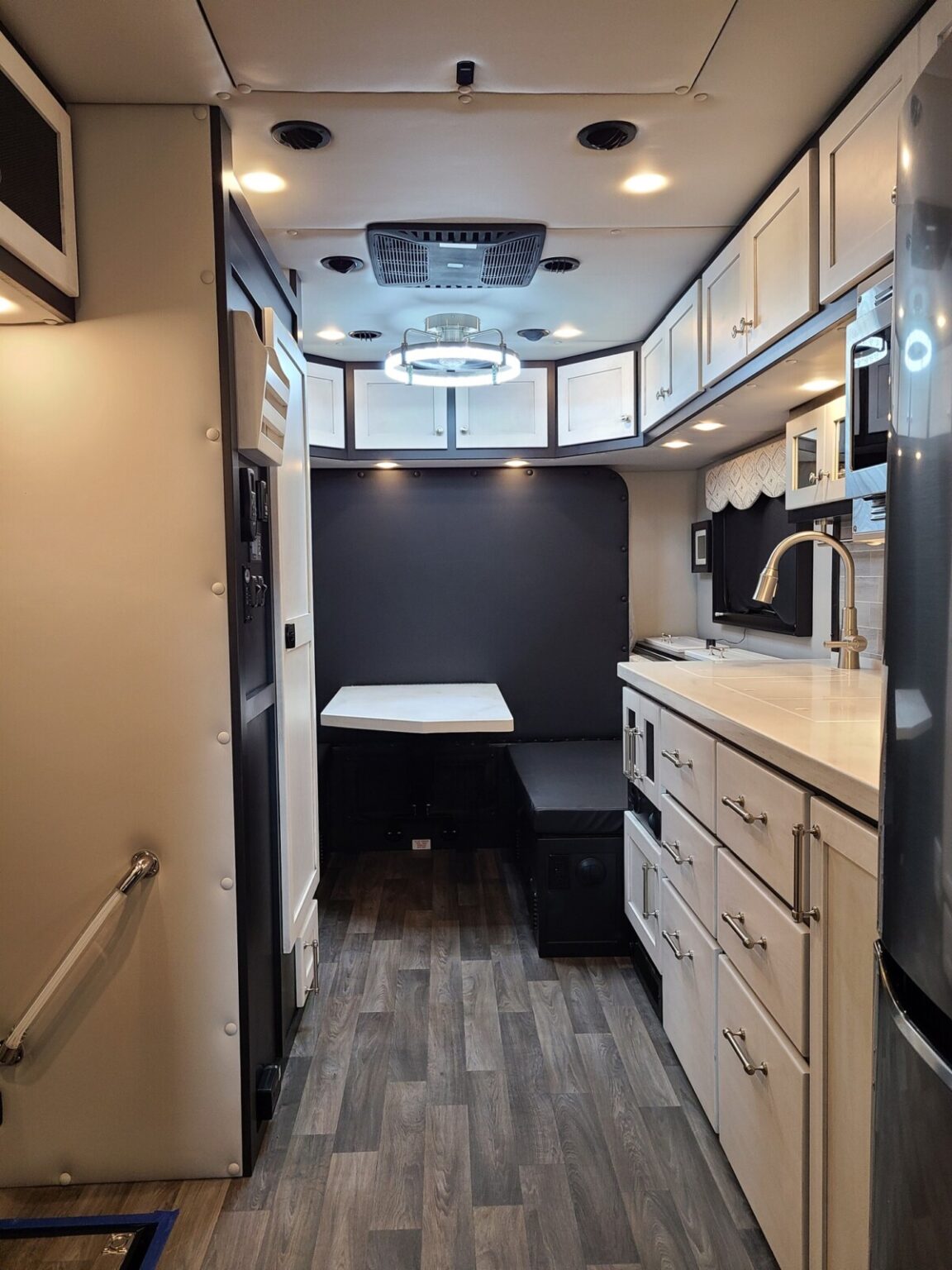 Take a look inside this 2024 Peterbilt 389 Ultra Cab with 174" Custom