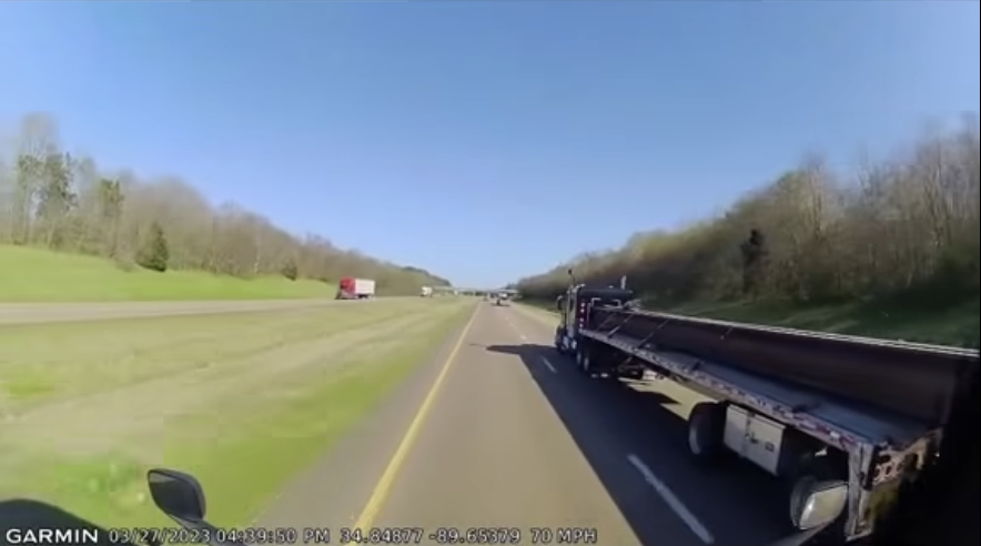 VIDEO: Trucker uses CB radio to help out fellow truck drivers