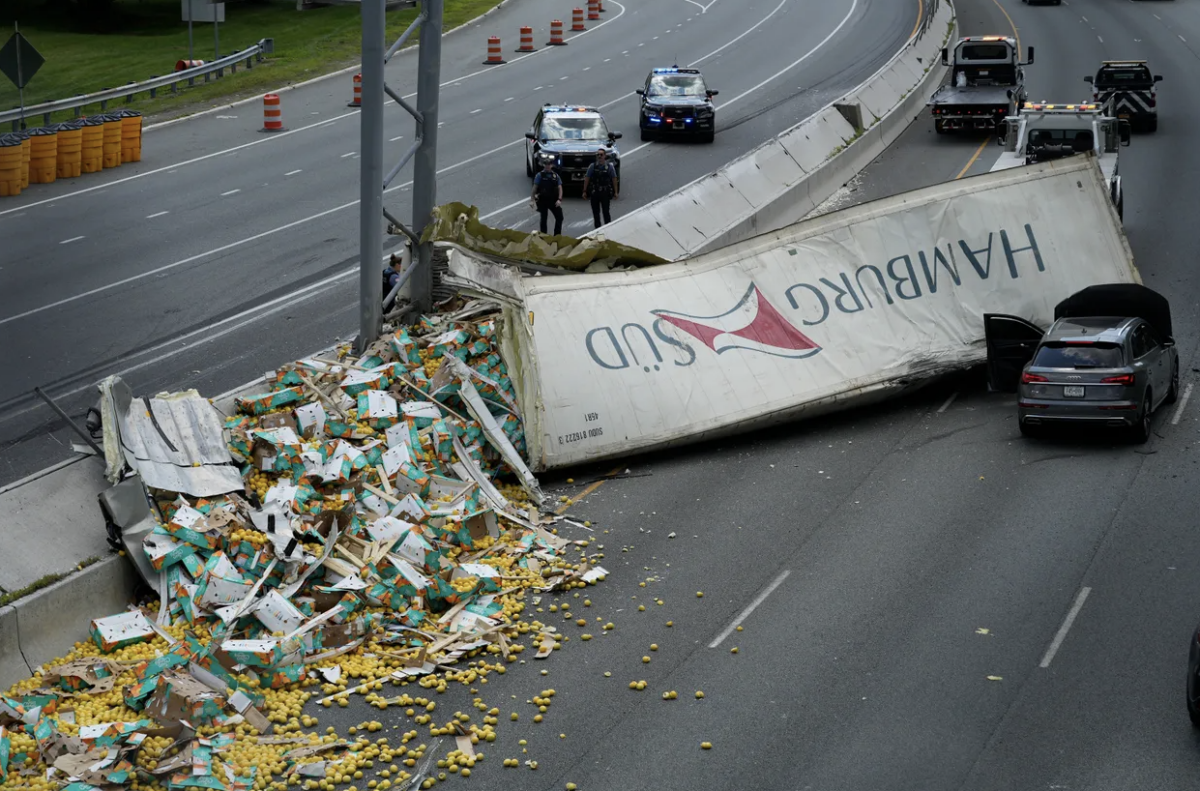 Detached trailer leaves lemons scattered on New Jersey highway