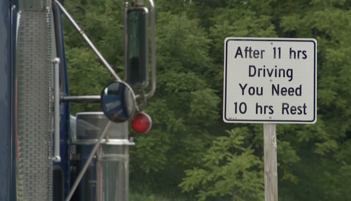 Companies “pressuring” drivers part of widespread drowsy driving problem, truckers say 