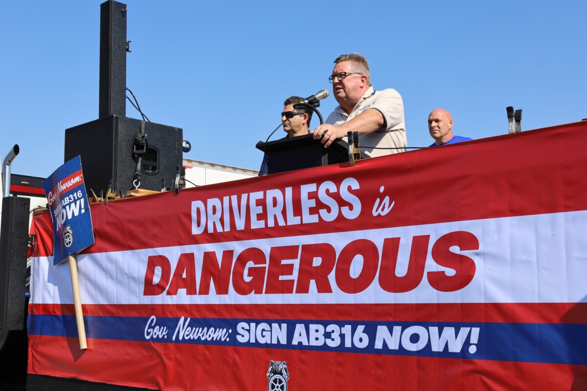 California Truck Drivers Ask Gov. Newsom to Sign Job-Saving Bill