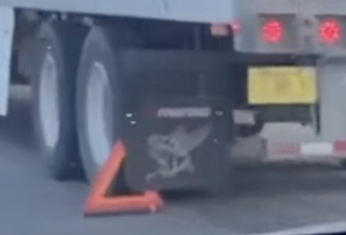 WATCH: Actively working truck driver doesn’t know how triangles work