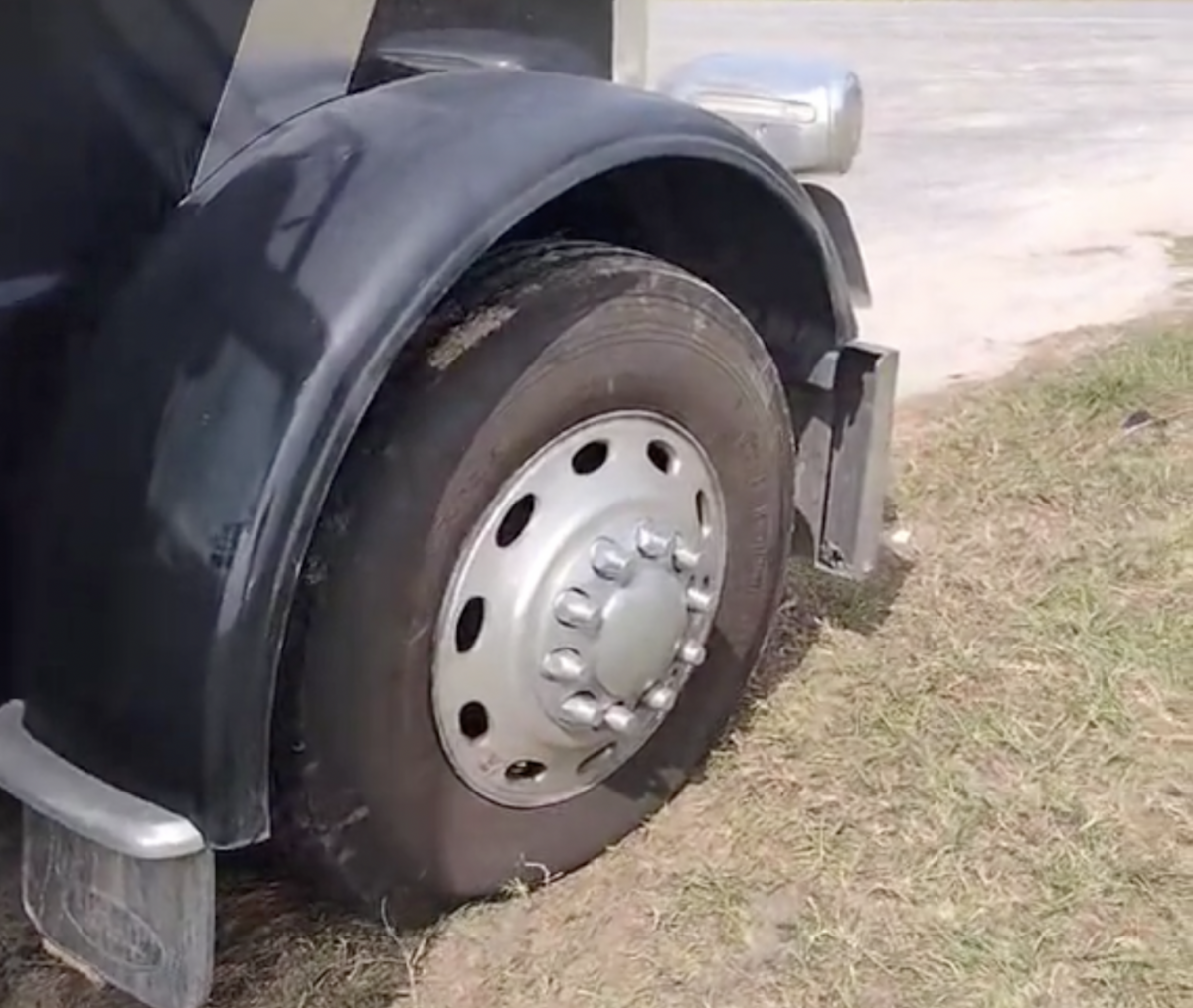 VIDEO: Trucker says someone ‘stabbed’ all 18 tires as he slept on off ramp