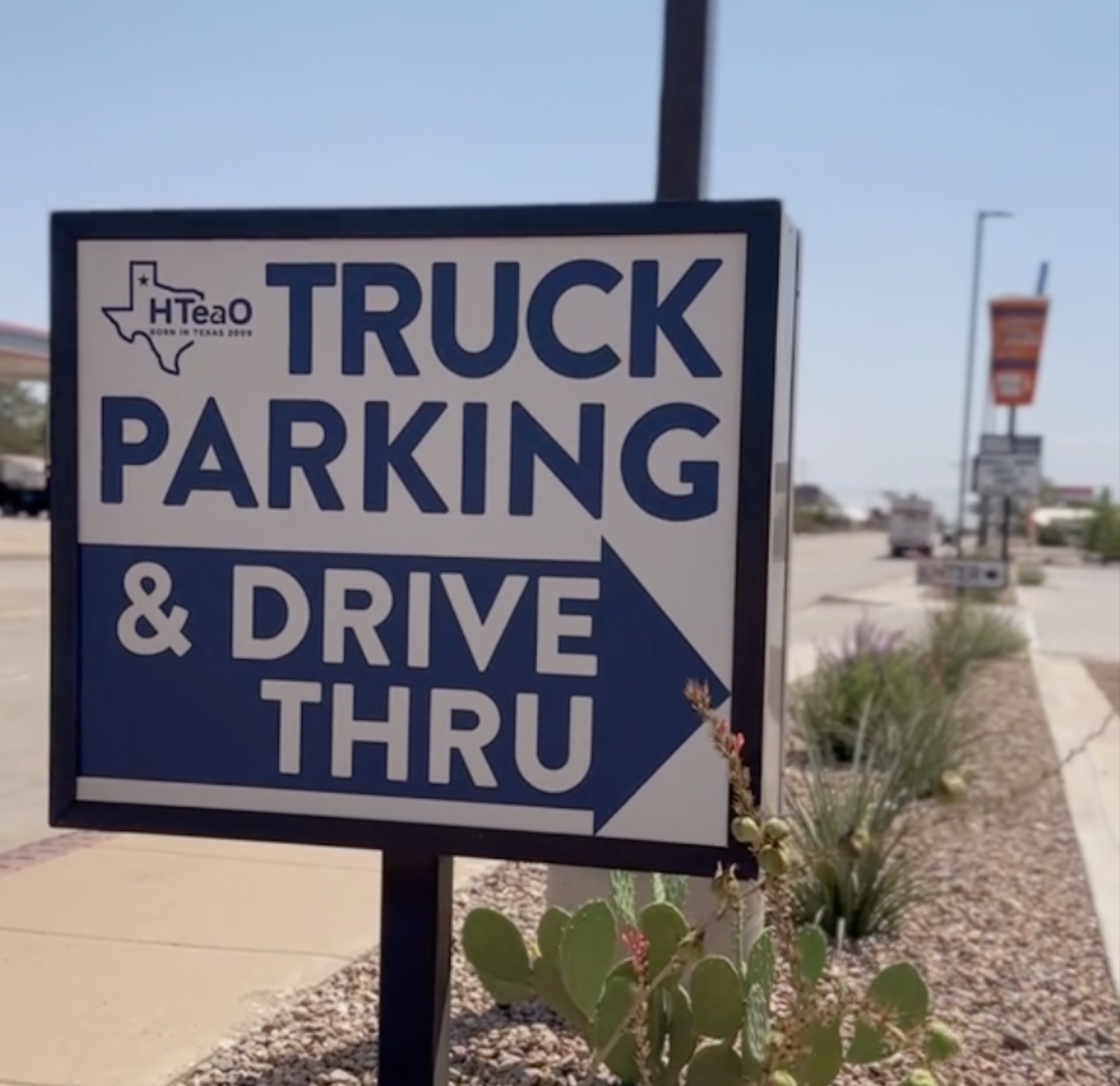 Texas restaurant has semi truck- friendly drive thru and truck parking availability