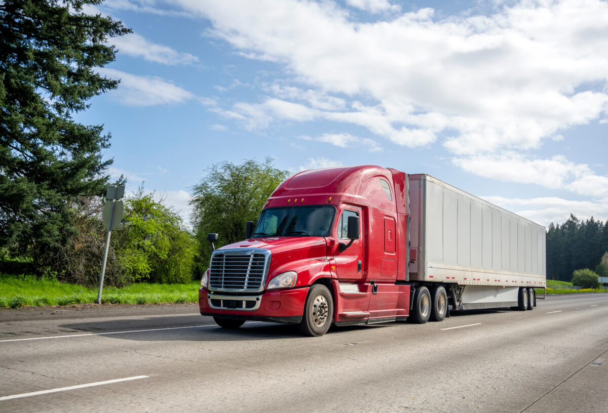 Bill seeks to ban self-driving semis without a human on board from New York roadways