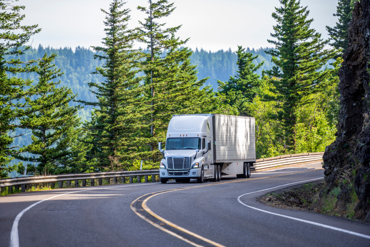 Here are six things truckers need to know heading into tax season