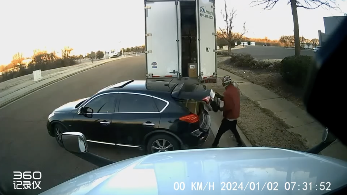 Memphis police share video of cargo theft in progress in hopes of catching suspects