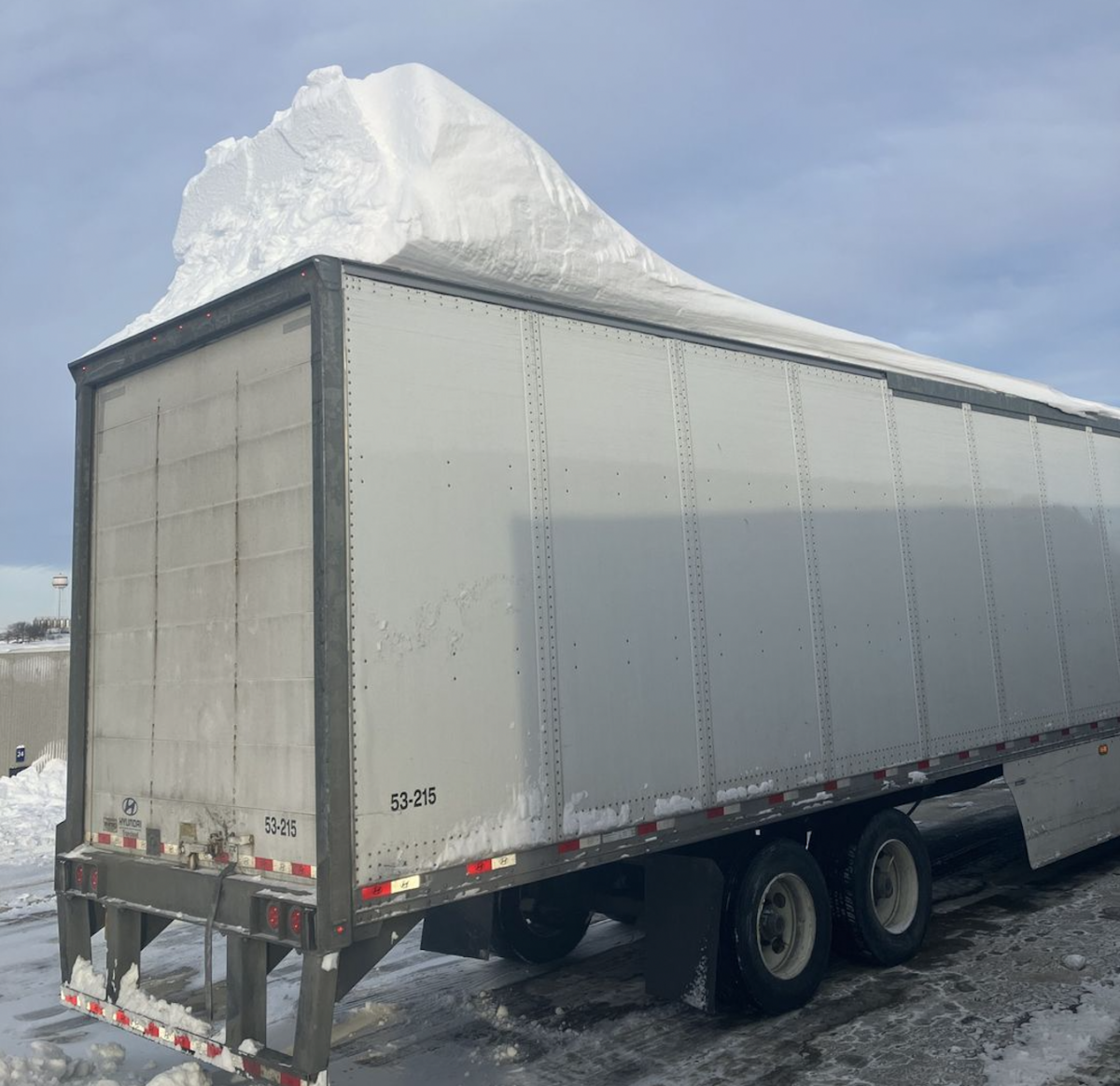 Snow on your trailer is a no go, troopers remind truckers